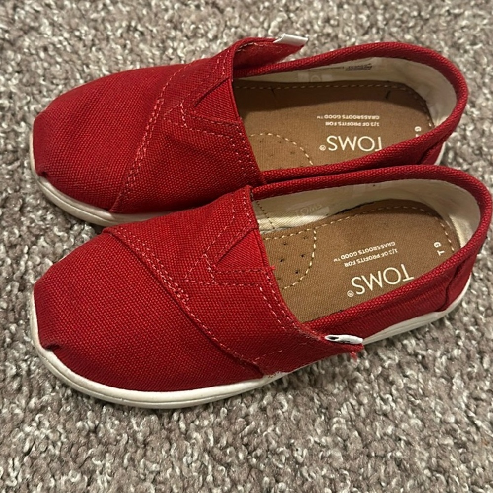 Red Toms